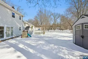 6 Knollwood Dr, Livingston, NJ 07039 - Photo 24