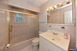 888 Edison St, Washington Township, NJ 07676 - Photo 12