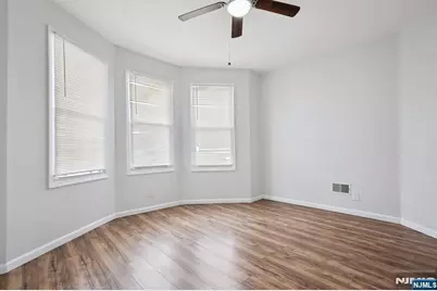 750 S 17th Street, Newark, NJ 07103 - Photo 6