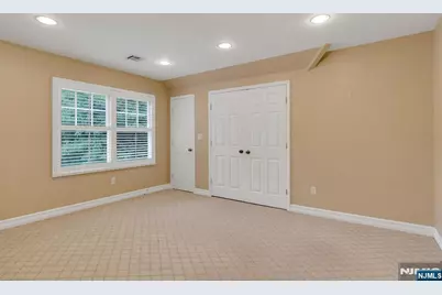 506 Sunderland Road, Teaneck Township, NJ 07666 - Photo 30