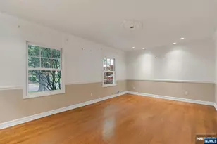 506 Sunderland Rd, Teaneck Township, NJ 07666 - Photo 16