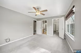 130 Raintree Ln, Mahwah, NJ 07430 - Photo 14