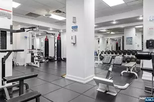 2100 Linwood 17N, Fort Lee, NJ 07024 - Photo 18