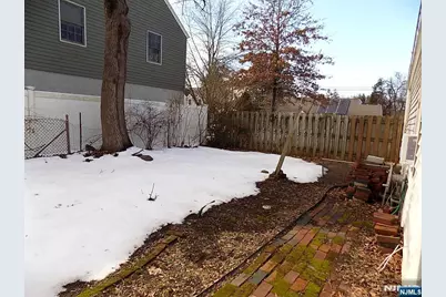 21 Romondt Road, Pequannock Township, NJ 07444 - Photo 2