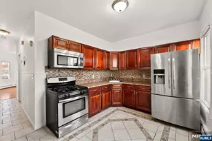 190 N 1st St, Paterson, NJ 07522 - Photo 22