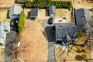 8 Edgewood Ave, Wyckoff Township, NJ 07481 - Photo 2