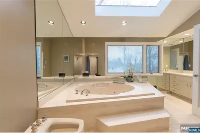 22 Post Lane, Livingston, NJ 07039 - Photo 6