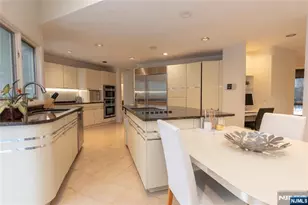 22 Post Ln, Livingston, NJ 07039 - Photo 18