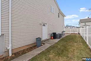 9 15th Ave, Elmwood Park, NJ 07407 - Photo 32