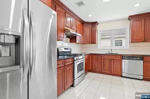 9 15th Ave, Elmwood Park, NJ 07407 - Photo 10