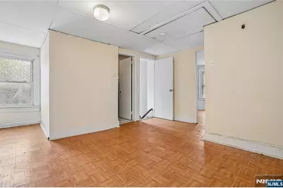 68 Chestnut Street, Montclair, NJ 07042 - Photo 22