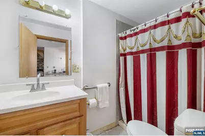 65 Marsellus Place, Garfield, NJ 07026 - Photo 24