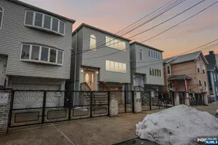 297 Kinney St, Newark, NJ 07105 - Photo 44