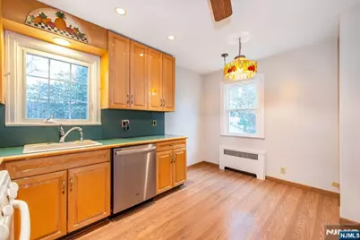 428 Essex Avenue, Bloomfield, NJ 07003 - Photo 12