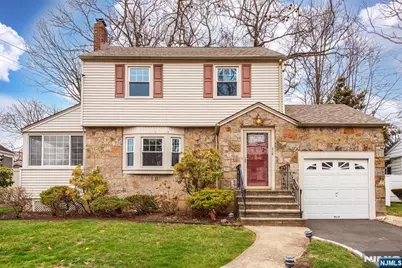 428 Essex Avenue, Bloomfield, NJ 07003 - Photo 1