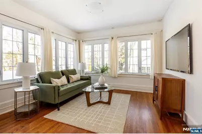 166 Montclair Avenue, Montclair, NJ 07042 - Photo 22