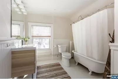 166 Montclair Avenue, Montclair, NJ 07042 - Photo 30