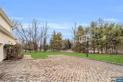 1 Sherwood Court, Old Tappan, NJ 07675 - Photo 4