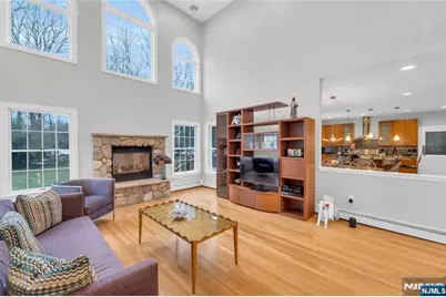 1 Sherwood Court, Old Tappan, NJ 07675 - Photo 10