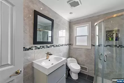 60 Belleview Avenue, Butler, NJ 07405 - Photo 22