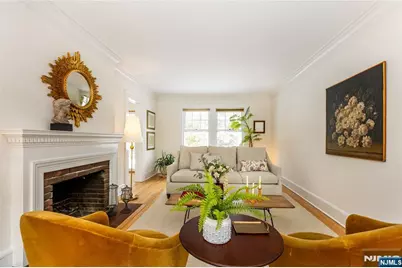 17 Mendl Terrace, Montclair, NJ 07042 - Photo 10
