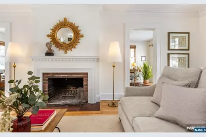 17 Mendl Terrace, Montclair, NJ 07042 - Photo 12