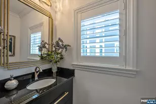 26 Barrister Ct, Fair Lawn, NJ 07410 - Photo 12