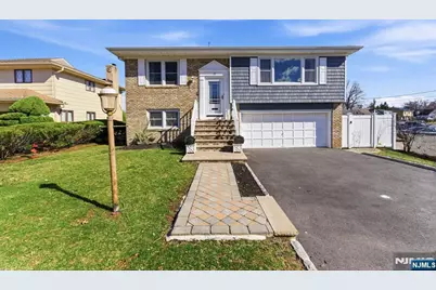 22 Elizabeth Court, Bloomfield, NJ 07003 - Photo 1