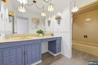 22 Elizabeth Court, Bloomfield, NJ 07003 - Photo 14