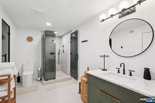 388 Freemans Ln, Franklin Lakes, NJ 07417 - Photo 38