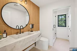 388 Freemans Ln, Franklin Lakes, NJ 07417 - Photo 18