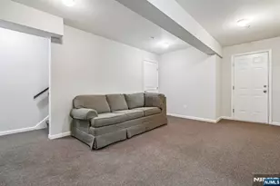 69 Turnberry Road 2, Little Falls Township, NJ 07424 - Photo 32