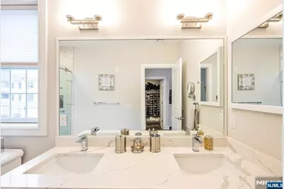 5201 Rio Vista Lane, Northvale, NJ 07647 - Photo 20