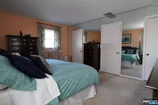 19 Berkeley Terrace, Livingston, NJ 07039 - Photo 20