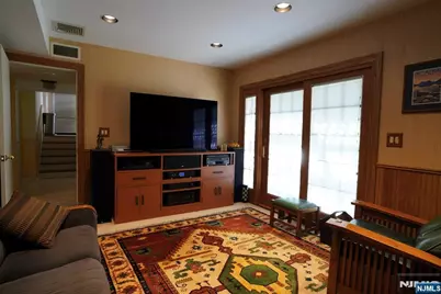 19 Berkeley Terrace, Livingston, NJ 07039 - Photo 28