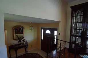 19 Berkeley Terrace, Livingston, NJ 07039 - Photo 8