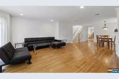 61 Columbia Avenue C0061 #C0061, Cliffside Park, NJ 07010 - Photo 4