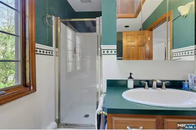 1280 Sussex Road, Teaneck Township, NJ 07666 - Photo 24