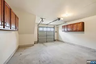 1194 Chedworth Cir, Mahwah, NJ 07430 - Photo 20