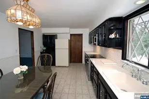 28 Overlook Rd, Little Falls Township, NJ 07424 - Photo 12