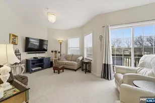 375 Rifle Camp Road 105, Woodland Park, NJ 07424 - Photo 2