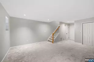 900 Somerset Ct, Ramsey, NJ 07446 - Photo 32
