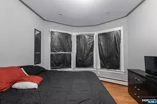 104 Wegman Pkwy, Jersey City, NJ 07305 - Photo 4