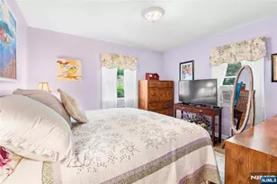 193 Wales Ave, River Edge, NJ 07661 - Photo 16