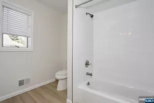 607 Glasmere Rd, Mahwah, NJ 07430 - Photo 32