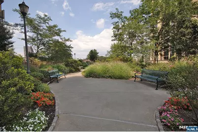 300 Winston Drive 502 #502, Cliffside Park, NJ 07010 - Photo 24