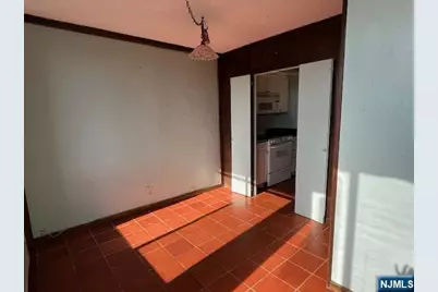 300 Winston Drive 502 #502, Cliffside Park, NJ 07010 - Photo 6