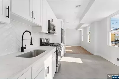 977 Sanford Avenue, Irvington, NJ 07111 - Photo 1