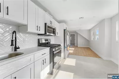 977 Sanford Avenue, Irvington, NJ 07111 - Photo 14