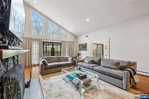 26 Bayberry Dr, Saddle River, NJ 07458 - Photo 4